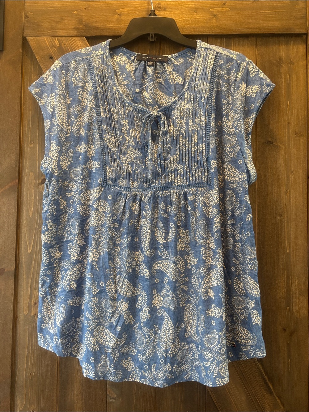 Tommy Hilfiger Blue Paisley Pintuck Tie-Front Cap Sleeve Blouse